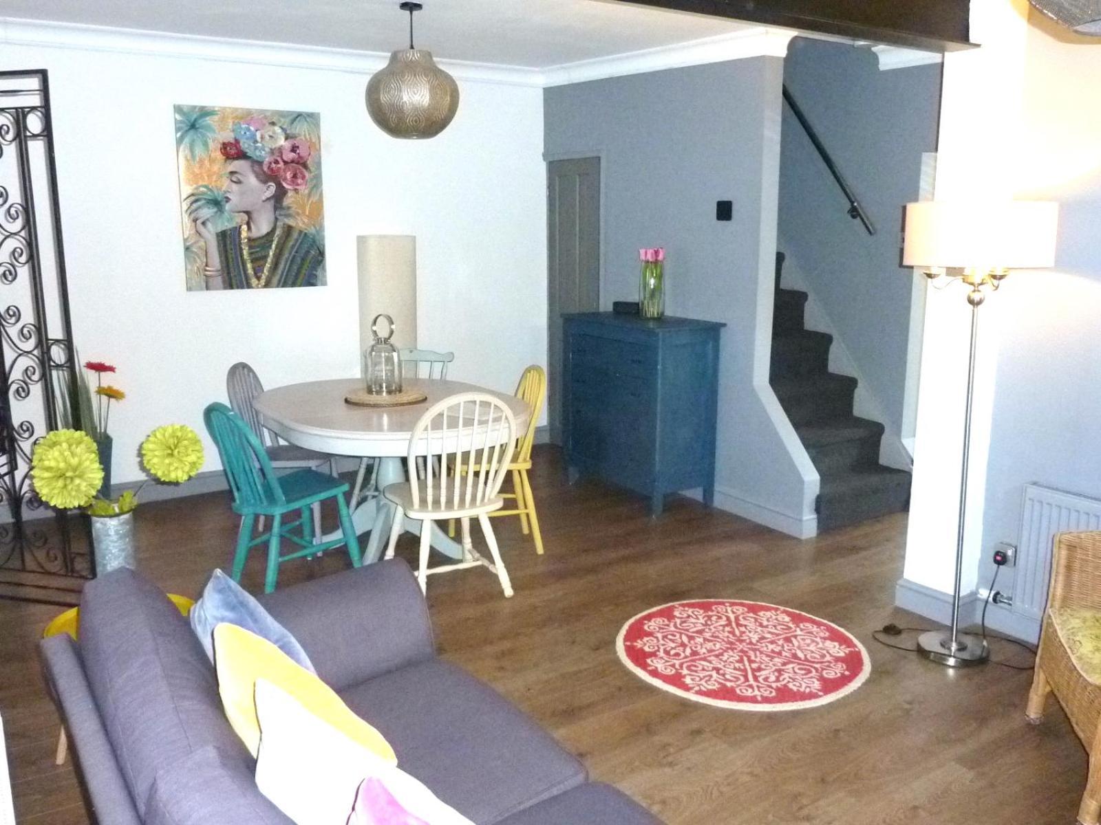 A Wonderful Place In The Hub Of The City, Yet On The Edge Of The Countryside Salisbury Extérieur photo